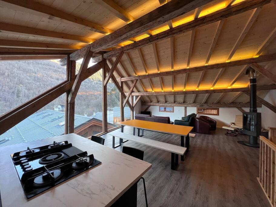 Des Legendes Chalet *